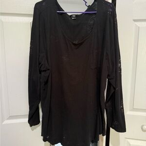 Women's Black Long Sleeve Top